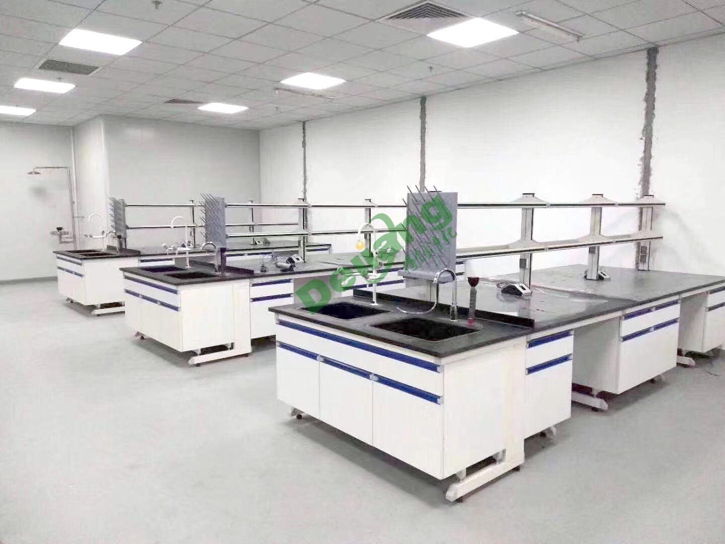   P2实验室即二级微生物室验室等同于BSL-2试验室